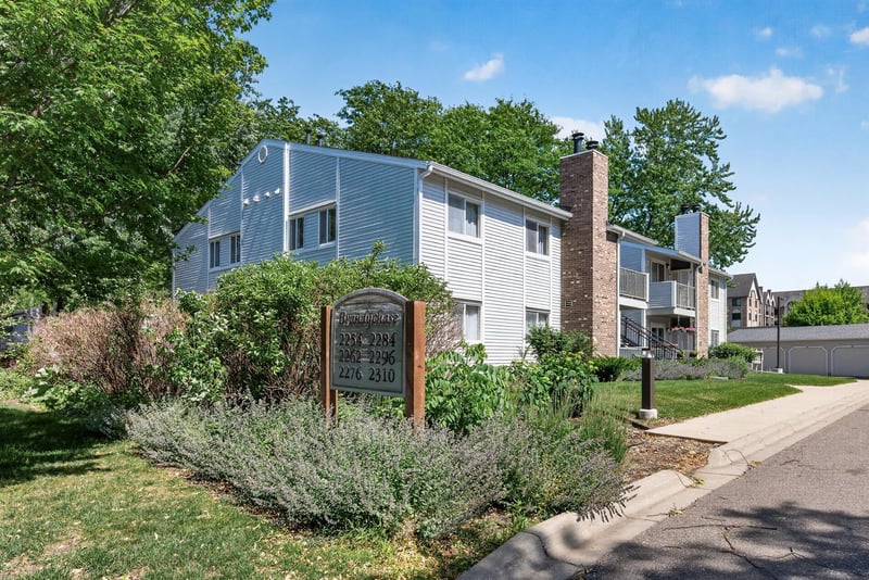 2296 Benson Ave #G, Saint Paul, MN 55116