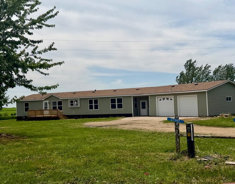 27229 State Highway 264, Worthington, MN 56187