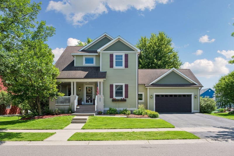 11585 Laketowne Vw, Albertville, MN 55301