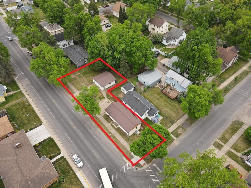 2401 7th Ave E, Hibbing, MN 55746