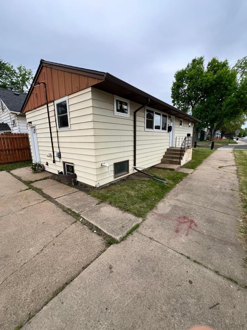 2401 7th Ave E, Hibbing, MN 55746