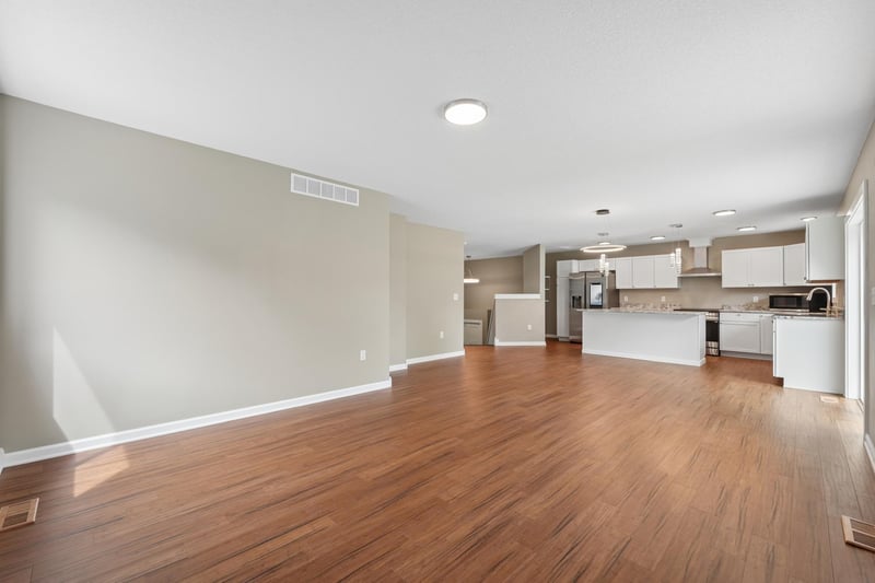 1886 Desoto St N, Maplewood, MN 55117