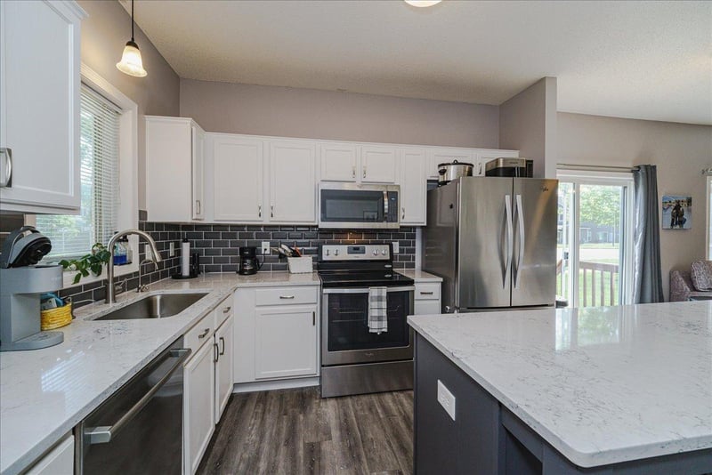 20591 Keystone Ave, Lakeville, MN 55044
