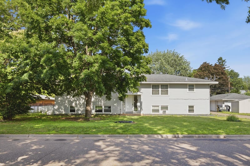 5116 Edgewood Ave N, Crystal, MN 55428