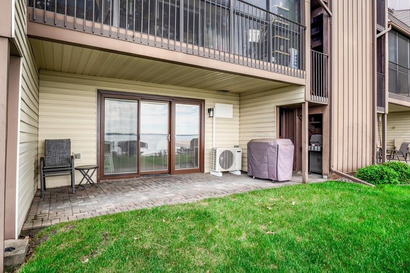 151 Lake Ave N #102, Spicer, MN 56288