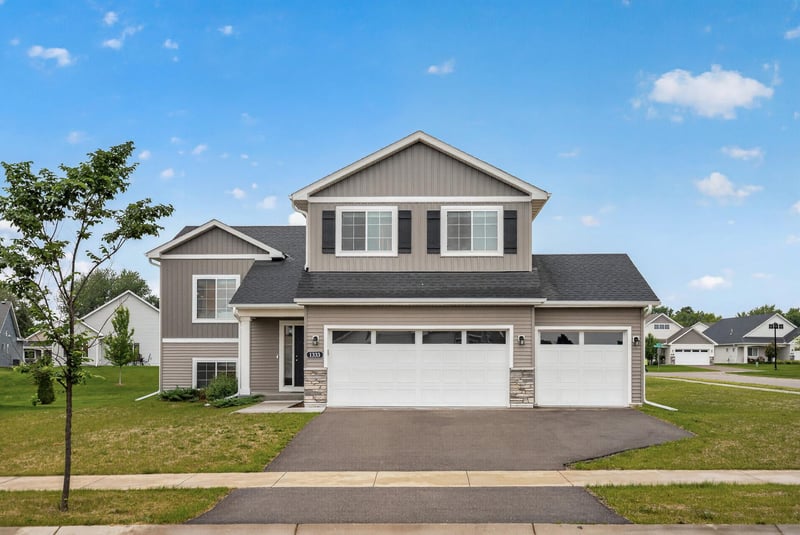 1333 Oak Ridge St, Hanover, MN 55341