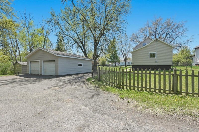 5319 E 3rd St, Superior, WI 54880