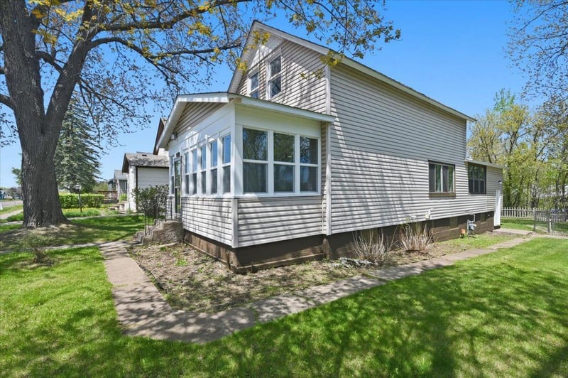 5319 E 3rd St, Superior, WI 54880