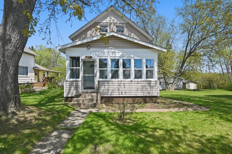 5319 E 3rd St, Superior, WI 54880