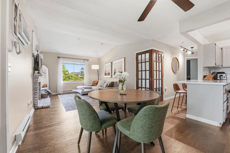 2120 Ridge Dr #34, Saint Louis Park, MN 55416