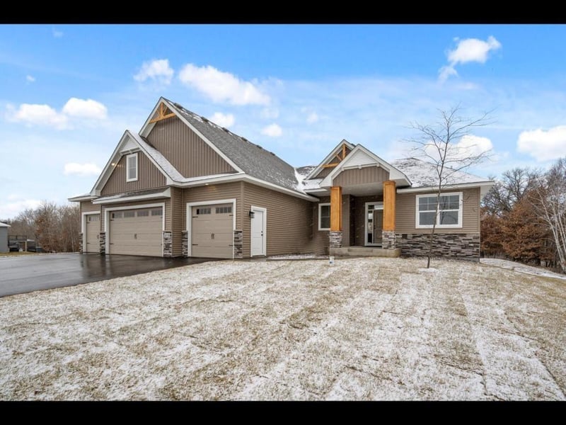 000 Carlson Rd S, Cambridge, MN 55008