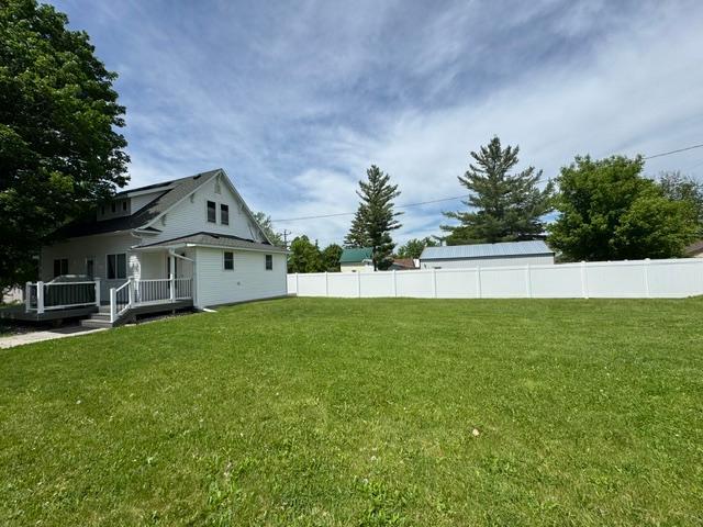 114 Central Ave S, Bertha, MN 56437
