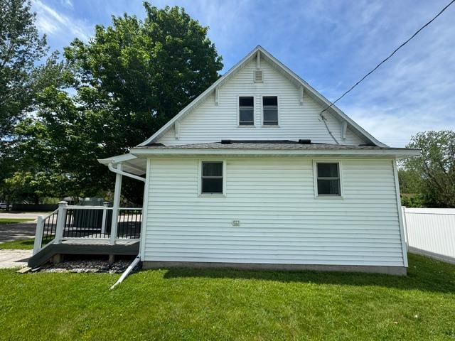 114 Central Ave S, Bertha, MN 56437
