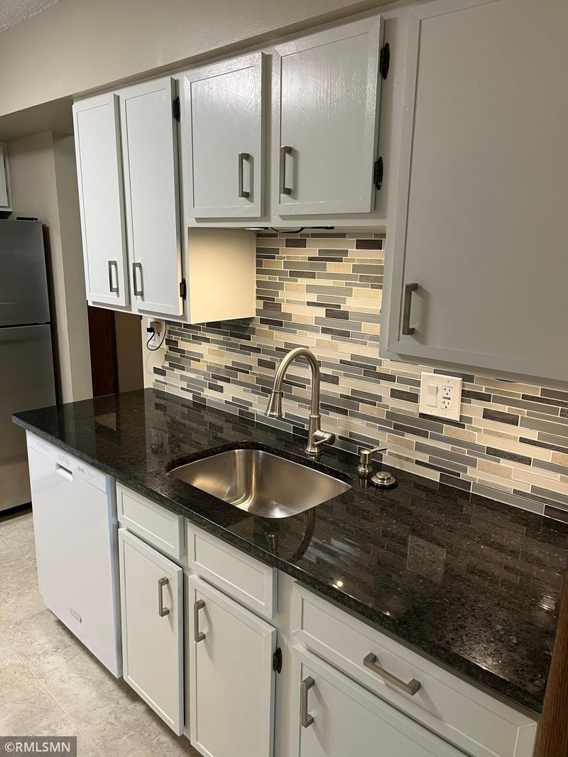 3320 Louisiana Ave S #402, Saint Louis Park, MN 55426