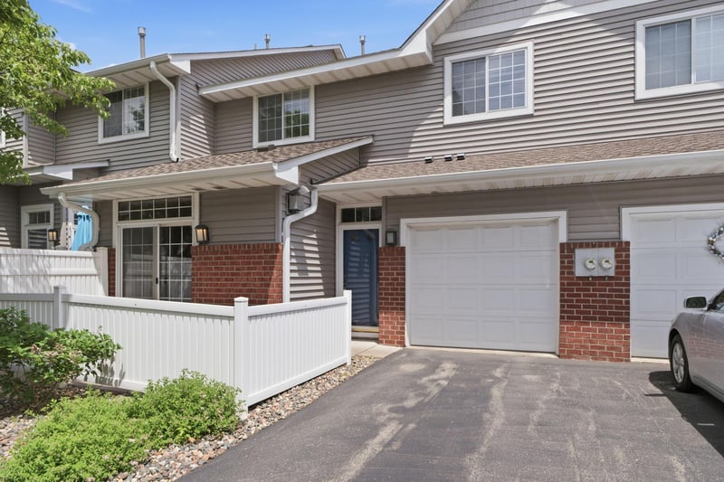 14172 Plymouth Ave #28, Burnsville, MN 55337