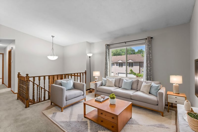 1264 Deercliff Ln, Eagan, MN 55123