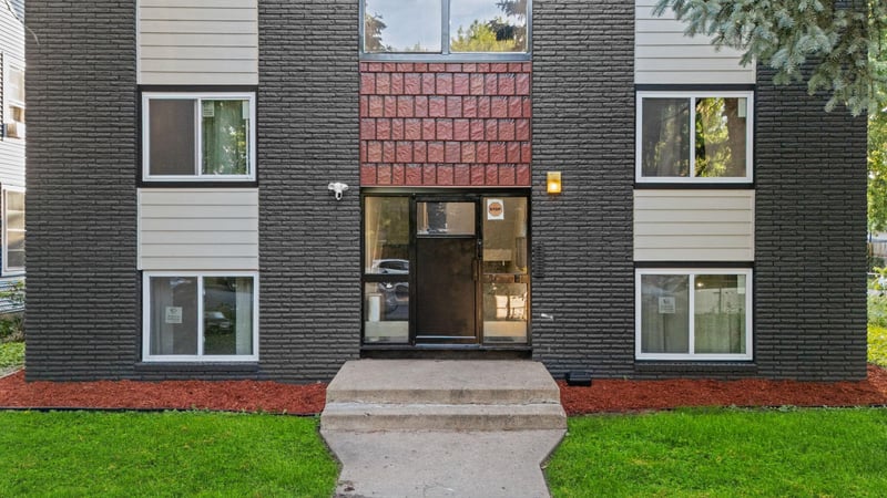2528 17th Ave S, Minneapolis, MN 55404