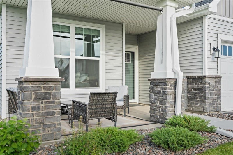 12282 Hazel Ln, Rogers, MN 55374