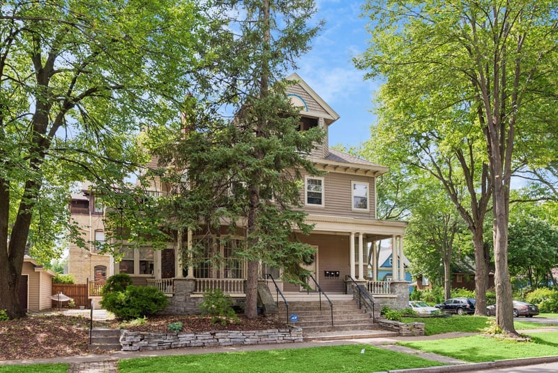 197 Kent St, Saint Paul, MN 55102