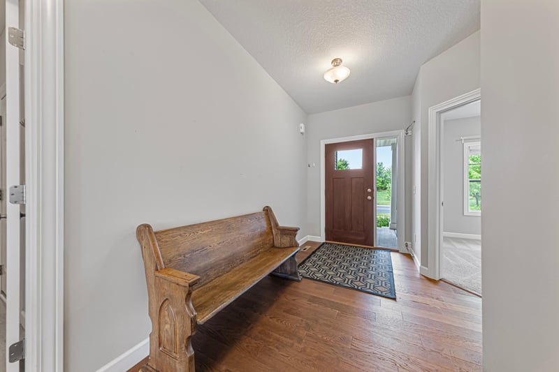 137 Bluff Ln, Dundas, MN 55019