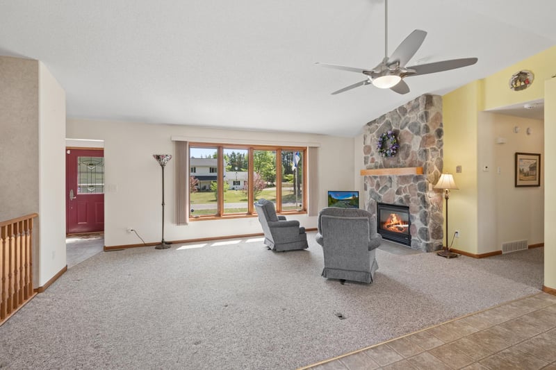 8149 Kandiyohi Ln, Willow River, MN 55795