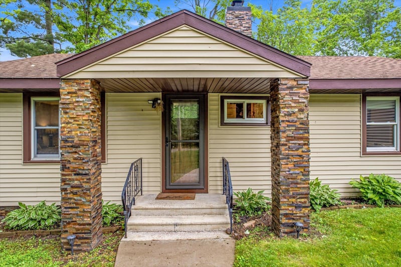 80 Monroe Ave, Rice Lake, WI 54868