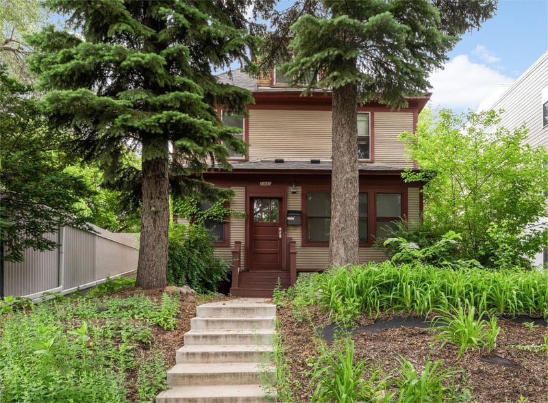 2445 Lyndale Ave S, Minneapolis, MN 55405
