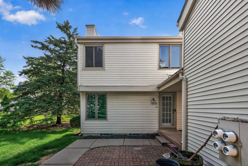 313 Elan Ct, Woodbury, MN 55125