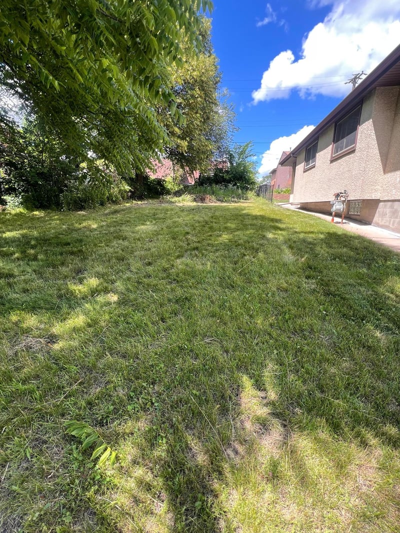 359 Stinson St W, Saint Paul, MN 55117