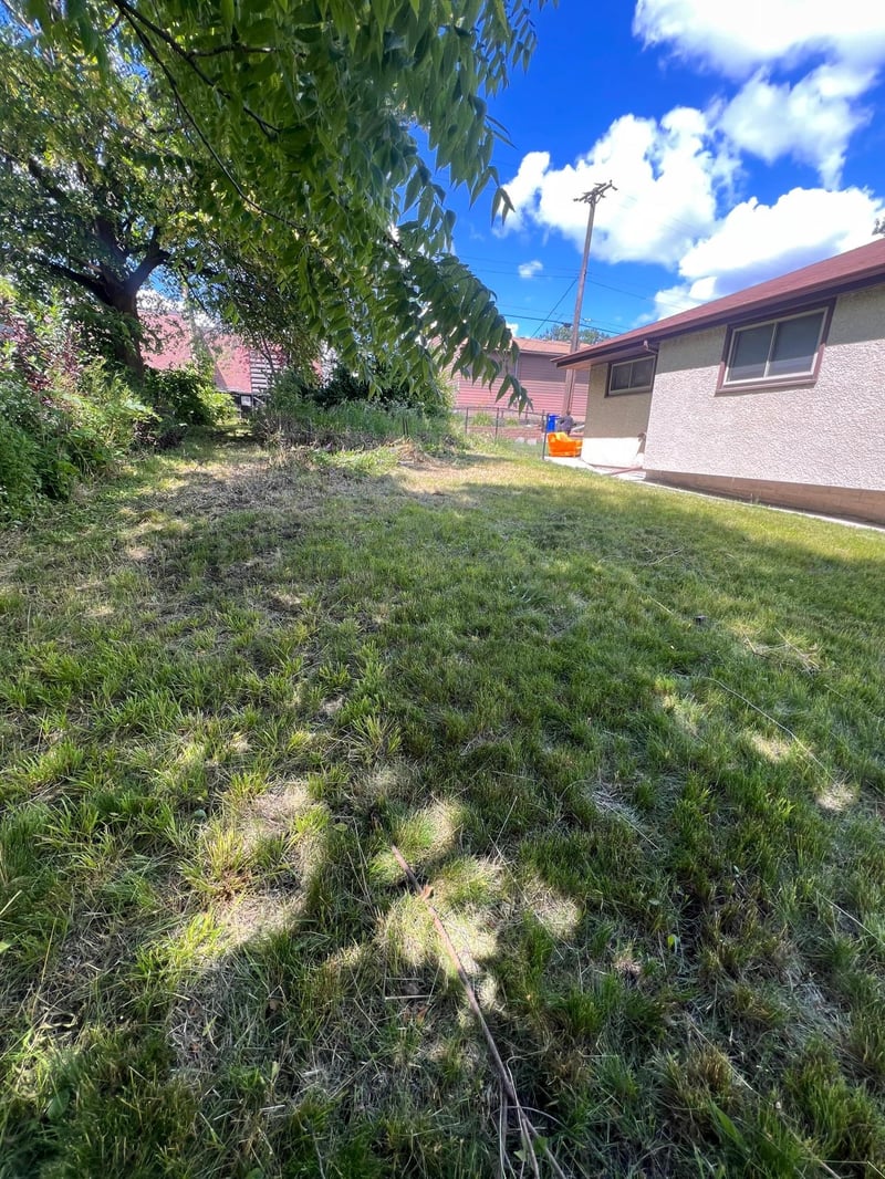 359 Stinson St W, Saint Paul, MN 55117