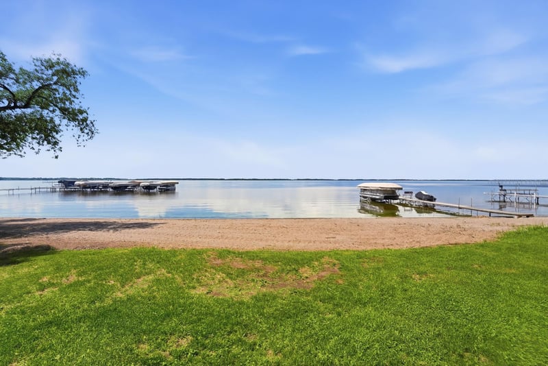 2617 Lake St E, Osakis, MN 56360