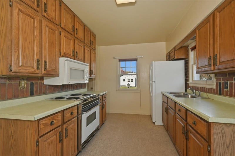 3019 N 21st St, Superior, WI 54880