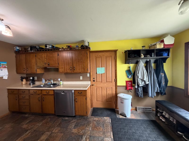 425 W Dodge St, Luverne, MN 56156