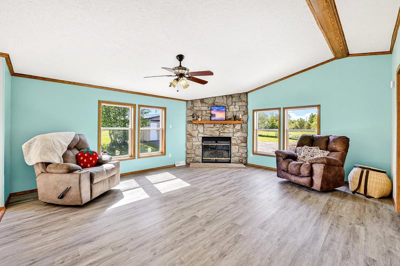 5404 S Midbon Rd, Superior, WI 54880