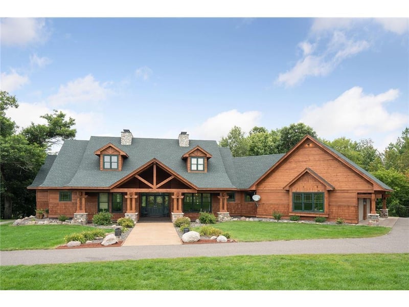 12434 Woodridge Ct, Grantsburg, WI 54840