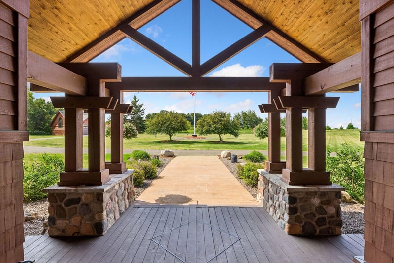 12434 Woodridge Ct, Grantsburg, WI 54840