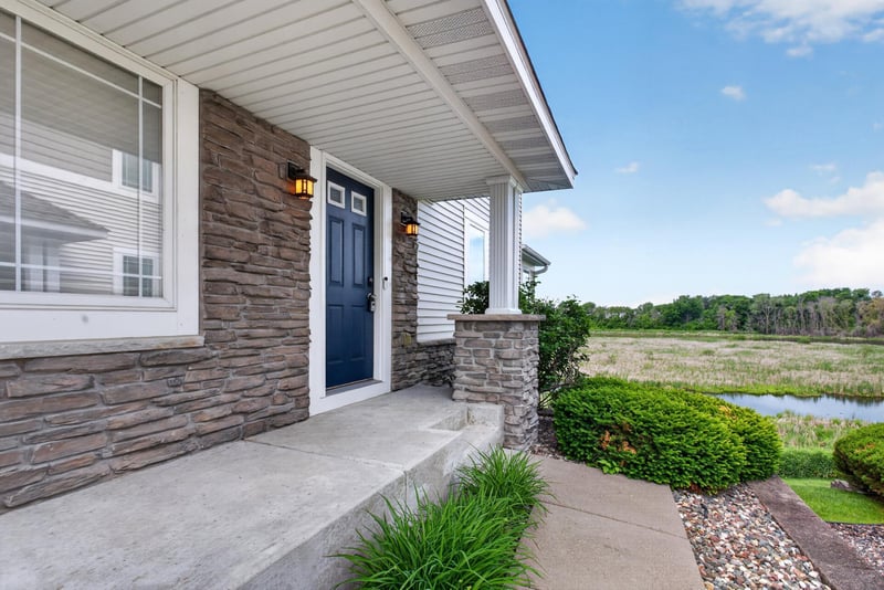 5153 Yuma Ln N, Plymouth, MN 55446