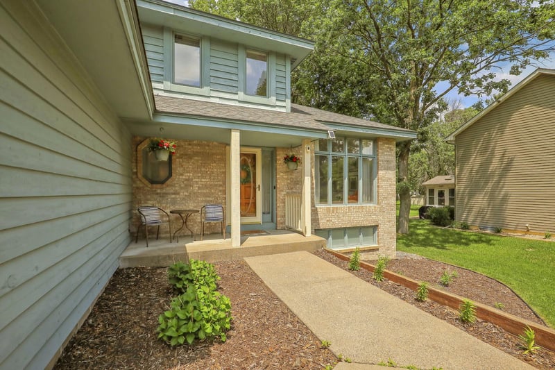 1933 128th Ave NW, Coon Rapids, MN 55448