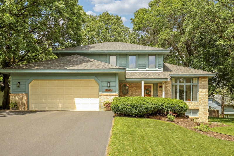 1933 128th Ave NW, Coon Rapids, MN 55448