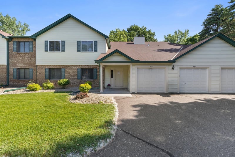 975 Heritage Ct E #206, Vadnais Heights, MN 55127