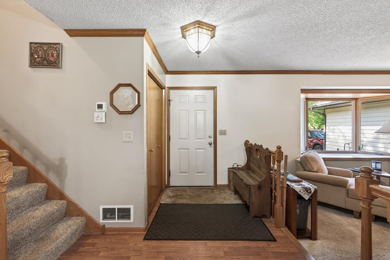8234 257th St, Chisago City, MN 55013