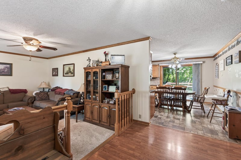 8234 257th St, Chisago City, MN 55013