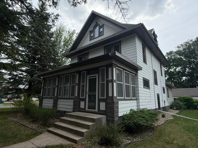 403 1st Ave, Madison, MN 56256