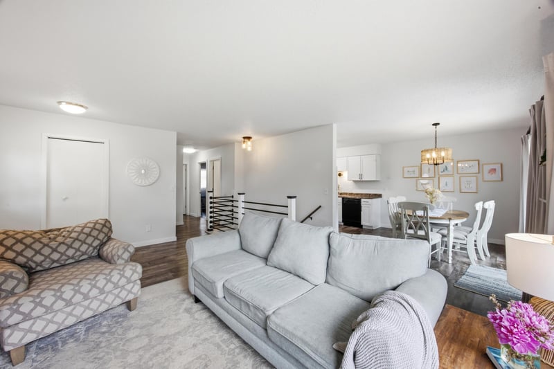 2328 Country Club Pw, Moorhead, MN 56560