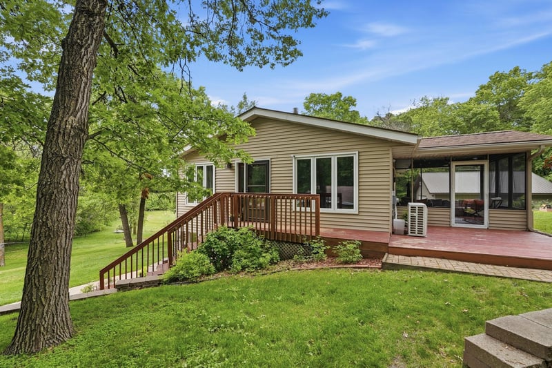 11870 County Road 40 NE, Spicer, MN 56288