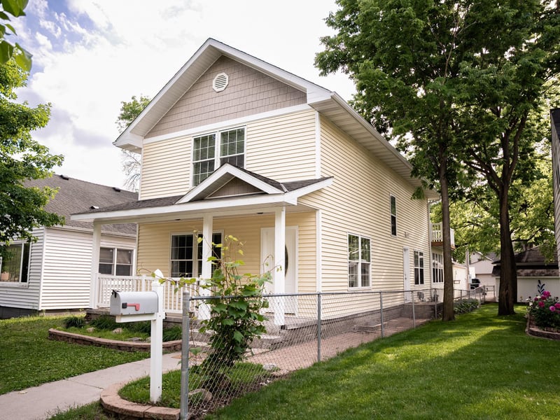 113 N Ash St, Chaska, MN 55318