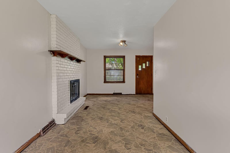 1308 10th St SW, Willmar, MN 56201