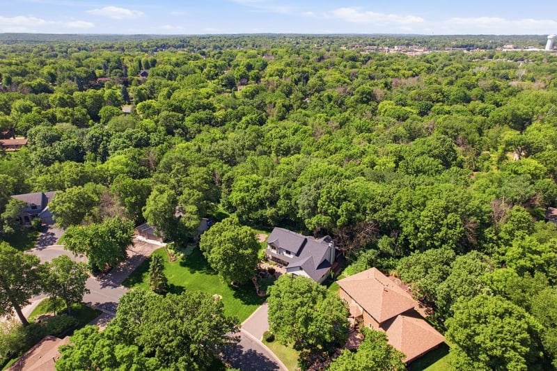 13766 Princeton Ct, Savage, MN 55378