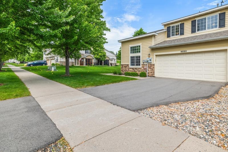 9090 Meadow Way, Victoria, MN 55386