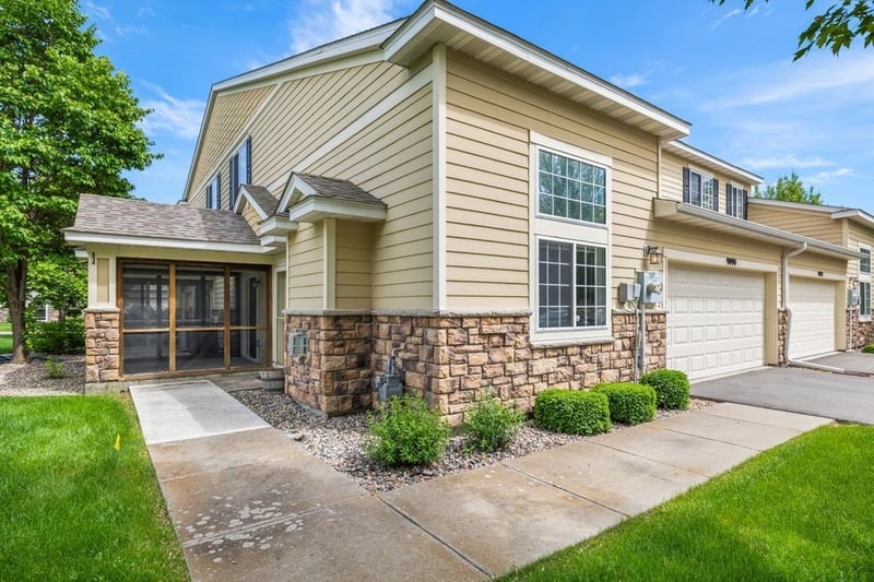 9090 Meadow Way, Victoria, MN 55386